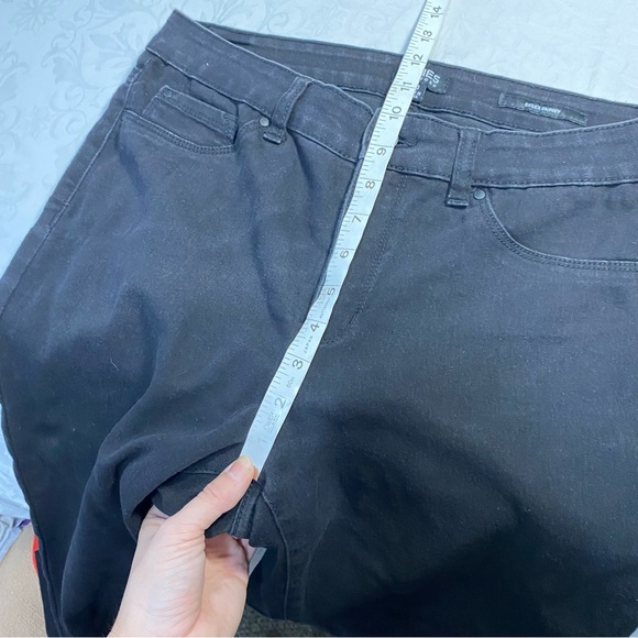 Jones New York Black Jeans Denim Essex Skinny Stretchy Pants PreOwned - Picture 9 of 12